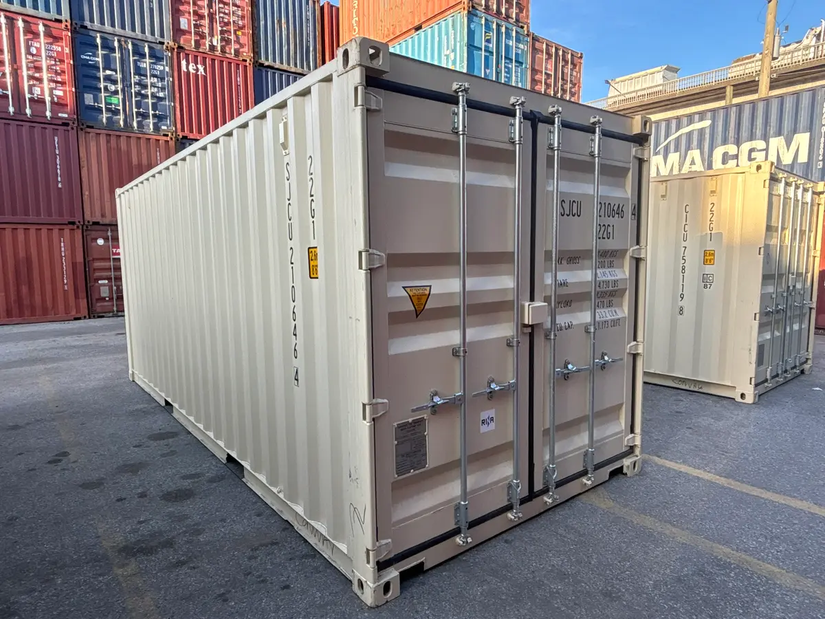 20ft shipping container available to rent in Delta, BC